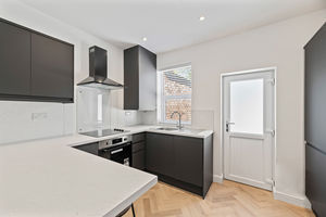 Breakfast Kitchen- click for photo gallery